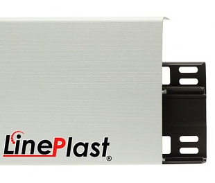 Плинтус напольный LinePlast Белый с тиснением LB001