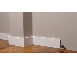 Плинтус напольный из дюрополимера Decor-Dizayn Белая Лепнина DD708