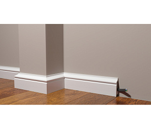 Плинтус напольный из дюрополимера Decor-Dizayn Белая Лепнина DD122